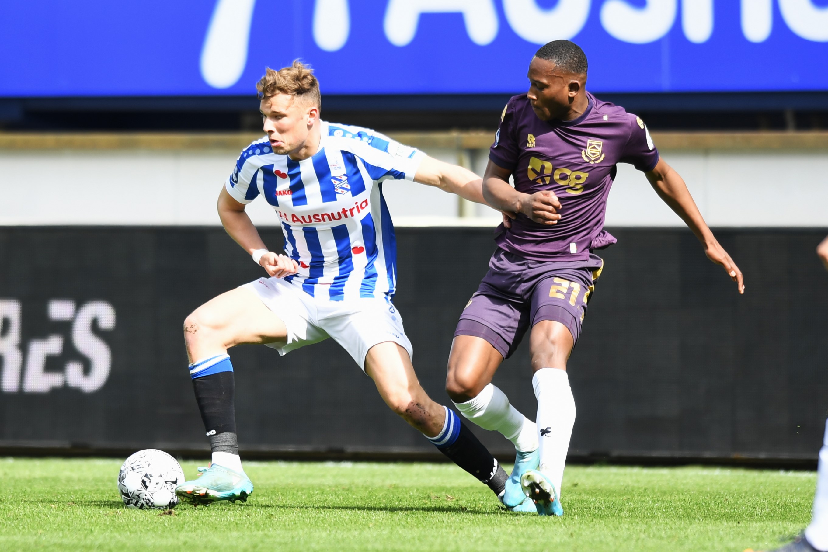 Sc Heerenveen Slaat Dubbelslag Met Winst Op FC Groningen